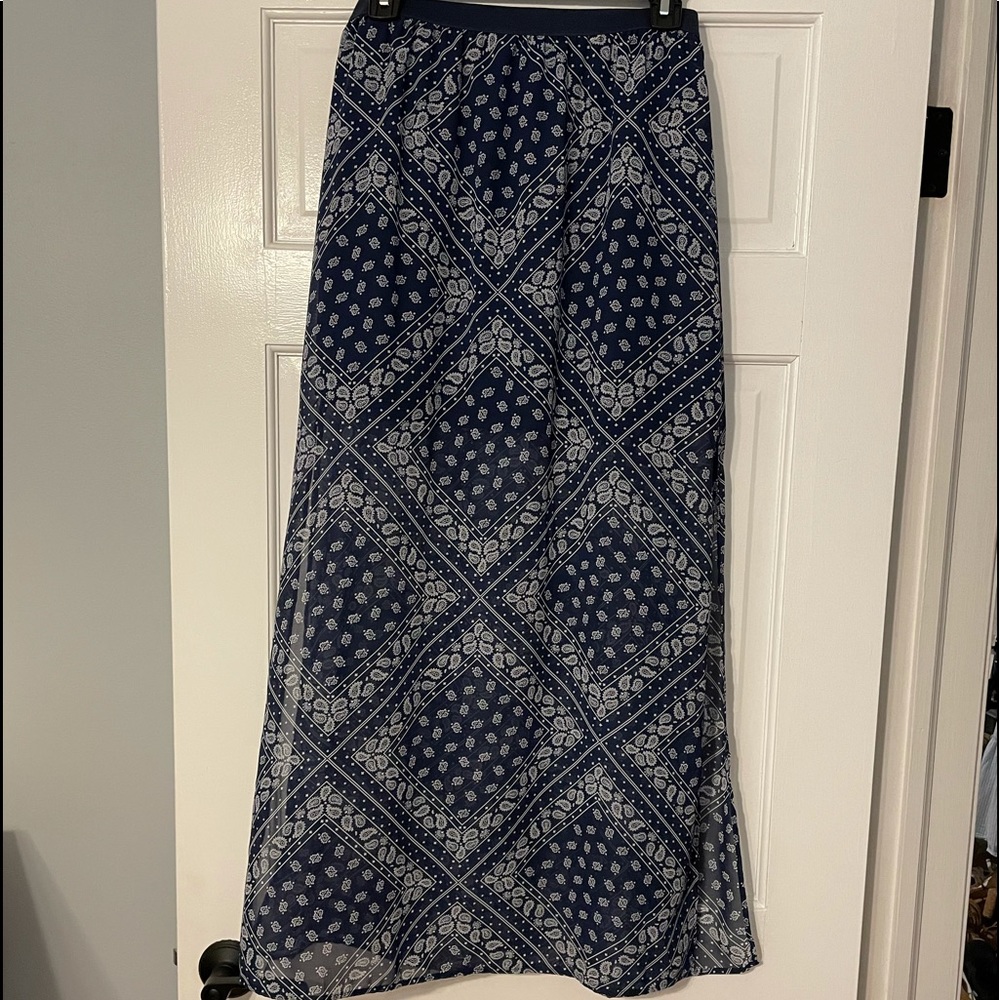 H&M Navy and White Maxi Skirt 8